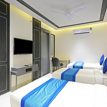 Hotel Apple Villa - Near Delhi Airport With Free Airport Transsfer نيودلهي المظهر الخارجي الصورة
