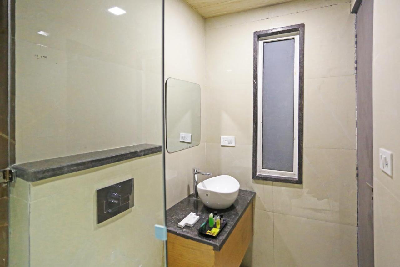 Hotel Apple Villa - Near Delhi Airport With Free Airport Transsfer نيودلهي المظهر الخارجي الصورة