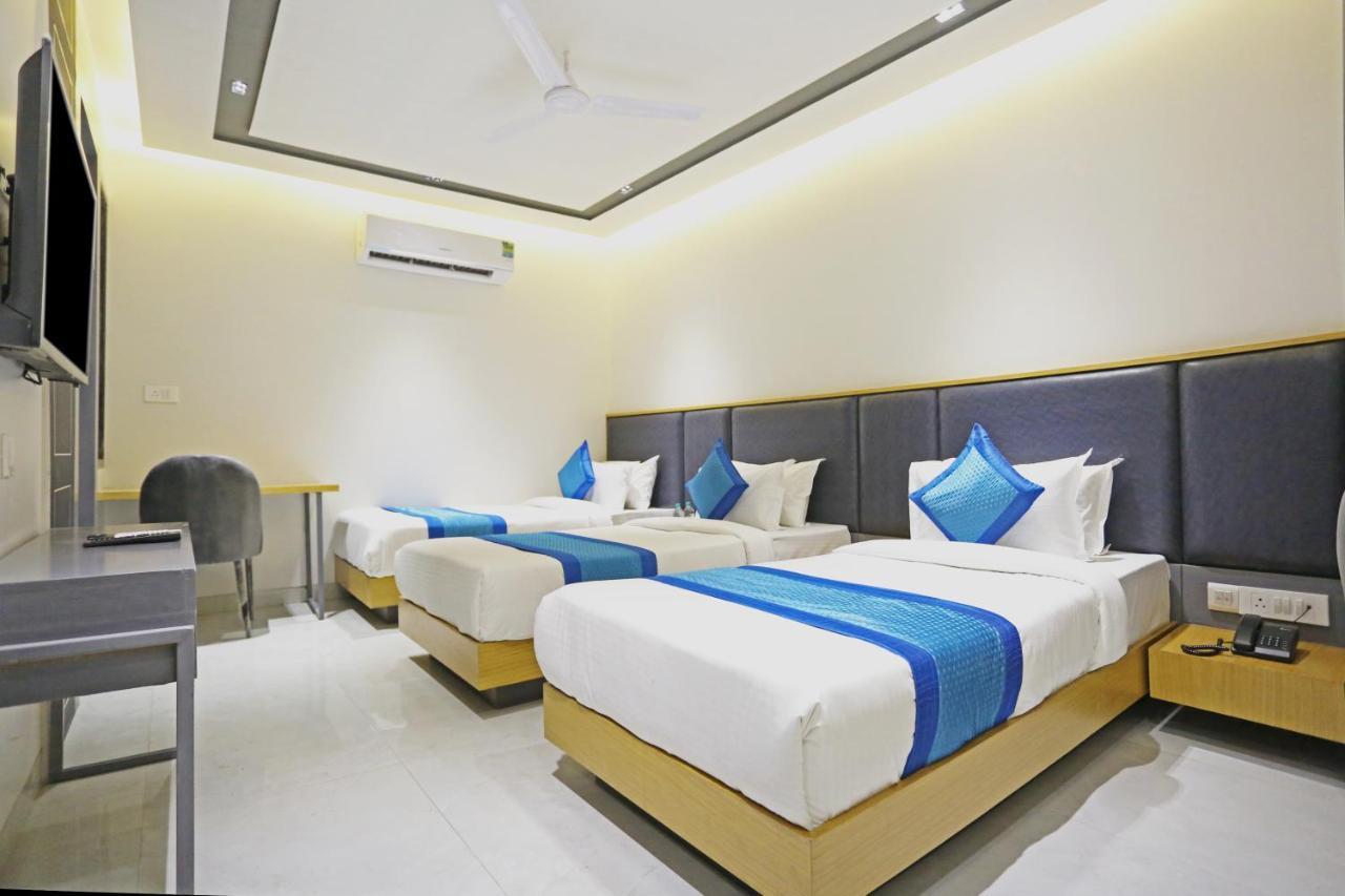 Hotel Apple Villa - Near Delhi Airport With Free Airport Transsfer نيودلهي المظهر الخارجي الصورة