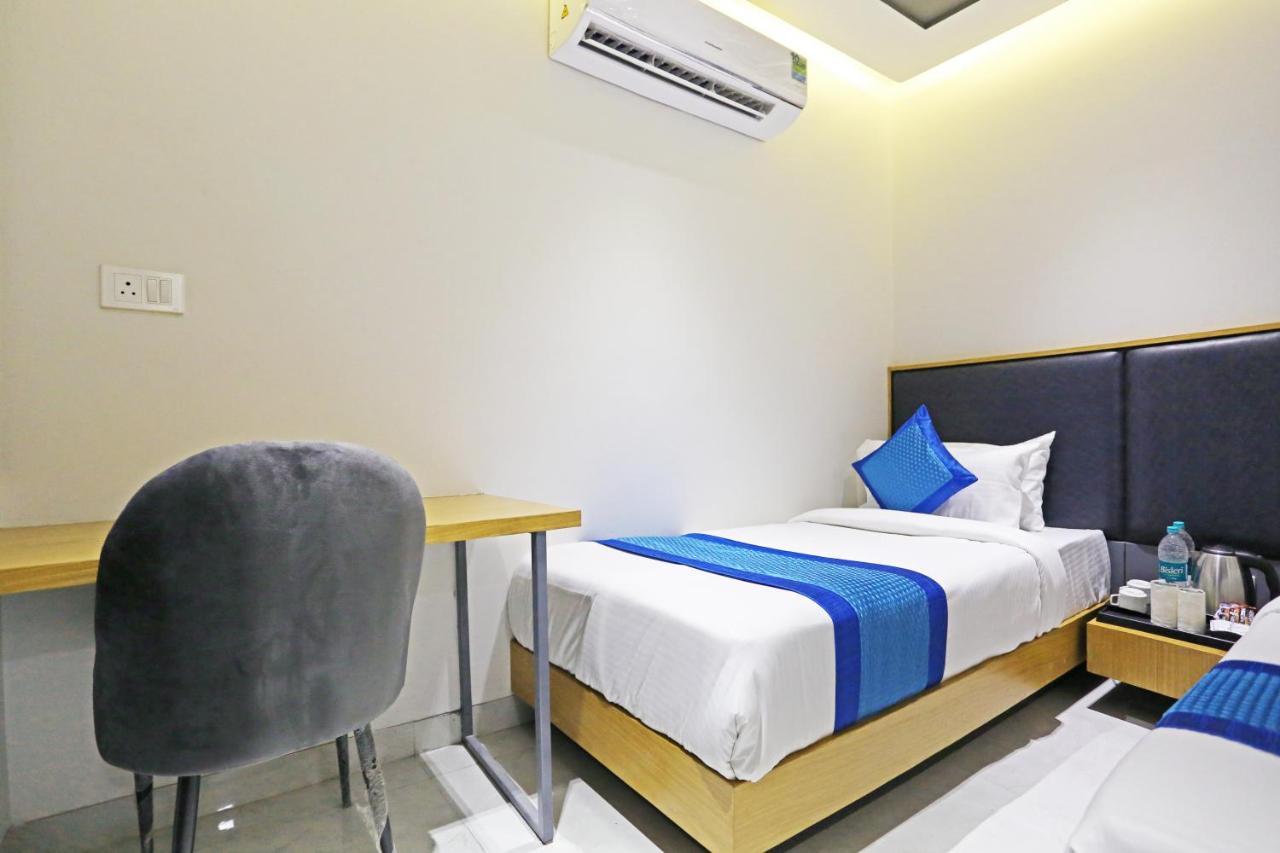 Hotel Apple Villa - Near Delhi Airport With Free Airport Transsfer نيودلهي المظهر الخارجي الصورة