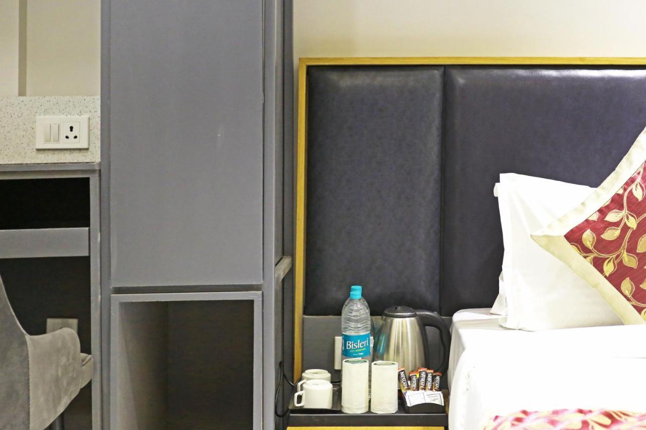 Hotel Apple Villa - Near Delhi Airport With Free Airport Transsfer نيودلهي المظهر الخارجي الصورة